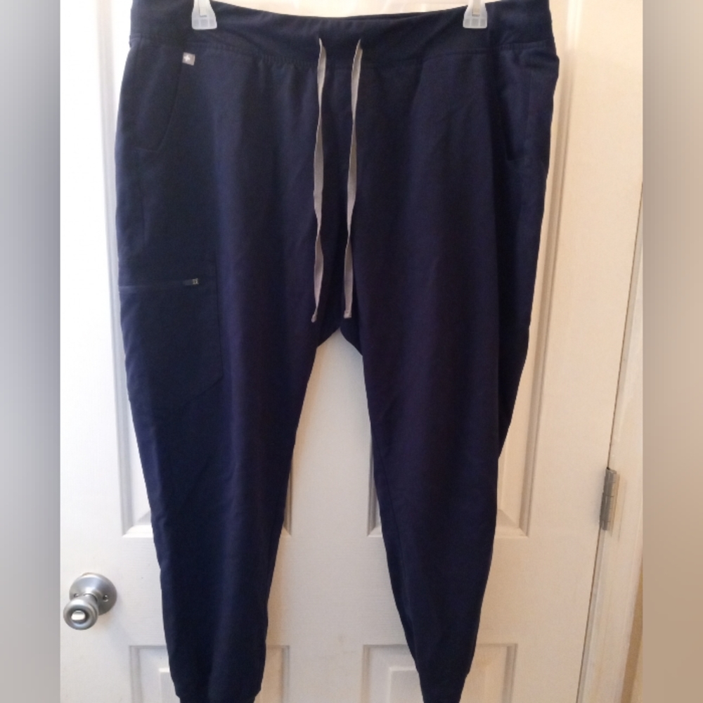 FIGS Navy Scrub Joggers XXL